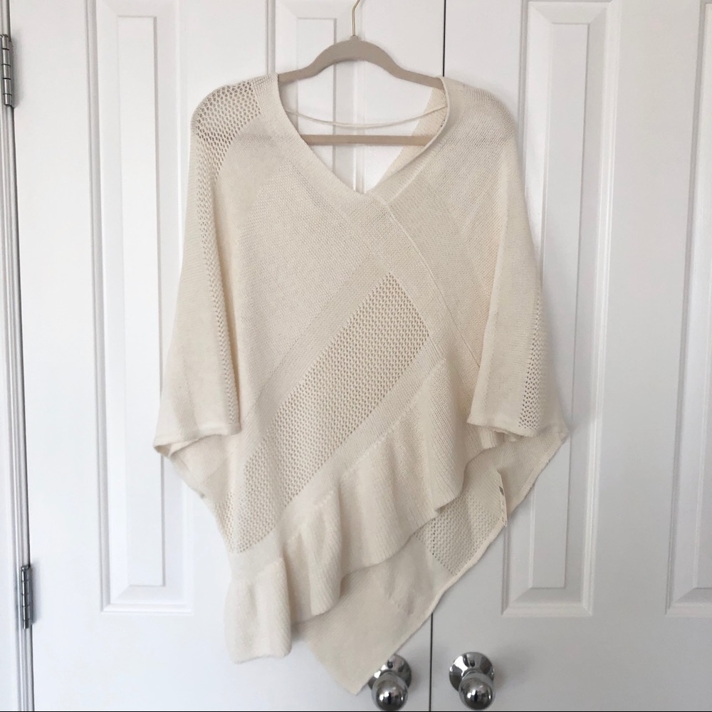NWT Anthrolpologie Cream Poncho